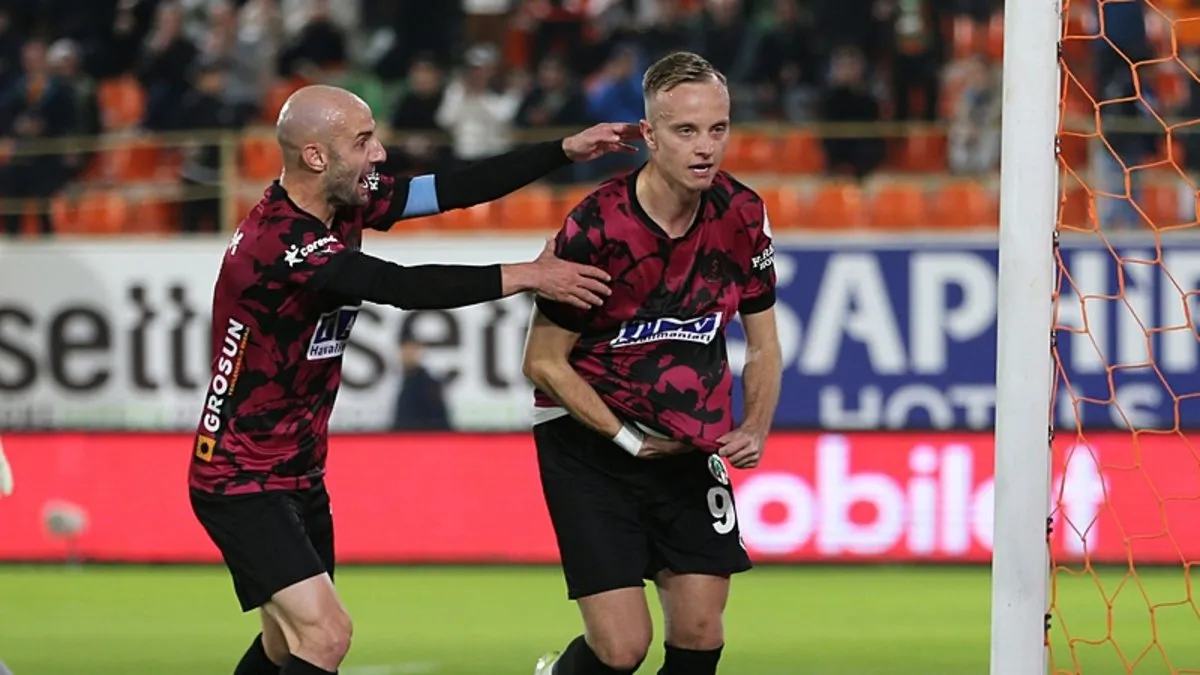 ALANYASPORTRABZONSPOR | Trabzonspor, Alanyaspor’a mağlup oldu! Fırtına, son 5 maçta 4.yenilgisi aldı…
