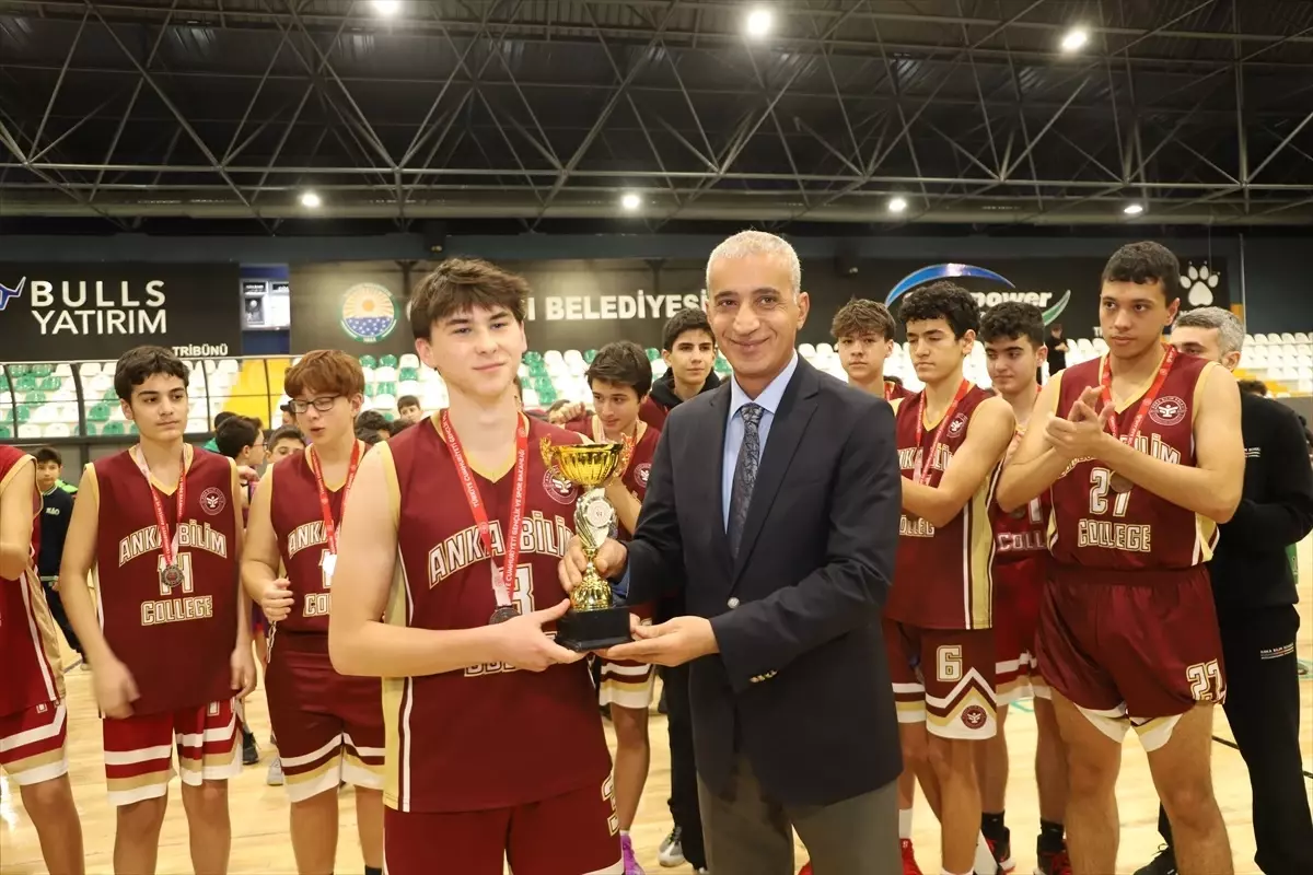 Gölbaşı Okullar Arası Basketbol Turnuvası Tamamlandı